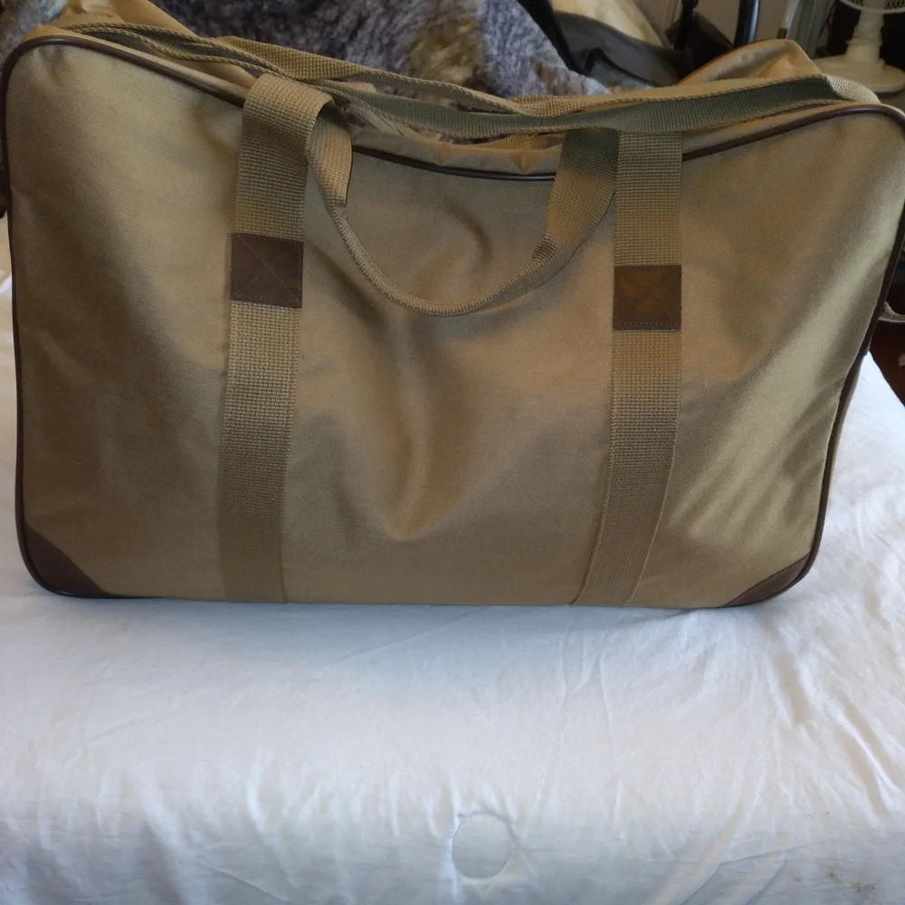 Classic Men's Duffel Bag in Tan - Travel & Gym Carryall Canvas W/Leather Detail